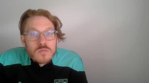 sklave_s online show from August 7, 3:25 pm
