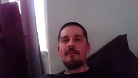 Snapshot of sky4987 chatting on April 14, 9:10 pm Sky online show from April 14, 9:10 pm