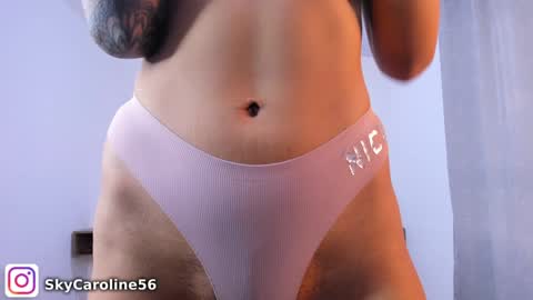 Snapshot of sky_caroline chatting on December 20, 11:32 am Sky Caroline online show from December 20, 11:32 am