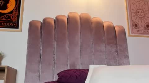 Sky Caroline online show from November 14, 11:35 pm