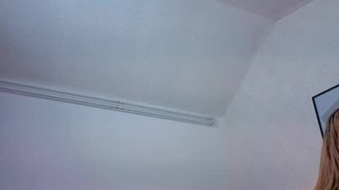 Snapshot of sky_johnson_ chatting on May 22, 7:19 pm sky_johnson_ online show from May 22, 7:19 pm