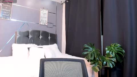 Daniel online show from November 20, 3:28 am