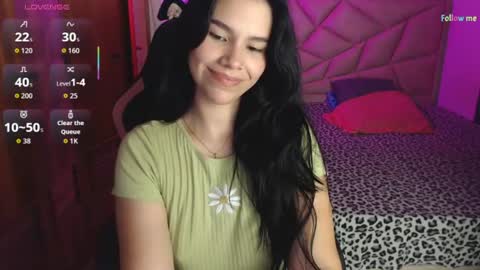 Snapshot of sky_lover_ chatting on July 24, 10:35 am Sky online show from July 24, 10:35 am