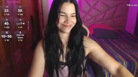 Snapshot of sky_lover_ chatting on August 5, 8:11 pm Sky online show from August 5, 8:11 pm