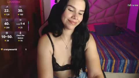 Snapshot of sky_lover_ chatting on August 6, 10:28 am Sky online show from August 6, 10:28 am