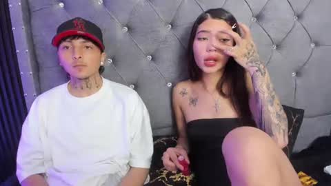 sky_n_zayn online show from June 25, 1:37 pm