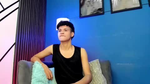 Snapshot of sky_rivers chatting on November 29, 4:15 am sky_rivers online show from November 29, 4:15 am