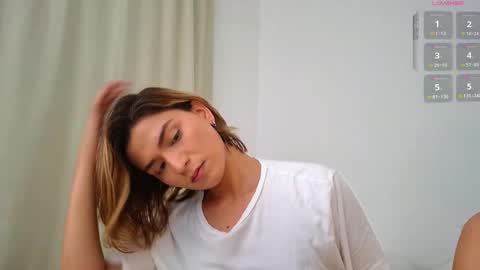 Snapshot of skyamber8v2 chatting on June 2, 7:21 am Vi online show from June 2, 7:21 am