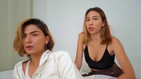 Snapshot of skyamber8v2 chatting on June 11, 12:32 am Vi online show from June 11, 12:32 am