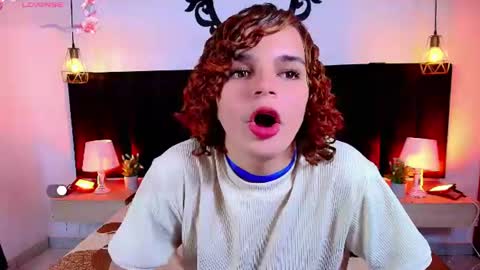 Snapshot of skyee_angel chatting on July 16, 7:53 pm Angel online show from July 16, 7:53 pm