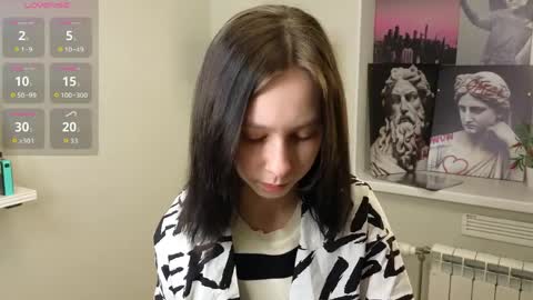 Melissa online show from April 4, 4:37 pm