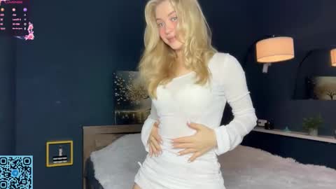 Skye online show from October 24, 7:10 pm