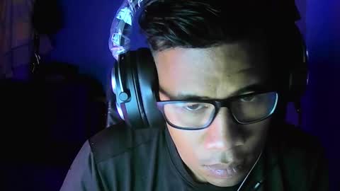 Snapshot of skyfall9875 chatting on September 14, 4:50 pm skyfall9875 online show from September 14, 4:50 pm