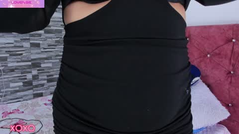 Snapshot of skyhotgirl chatting on February 6, 6:13 pm Sky online show from February 6, 6:13 pm