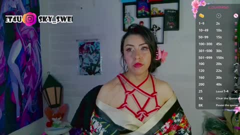 Snapshot of skylady05 chatting on April 9, 6:19 am millie online show from April 9, 6:19 am