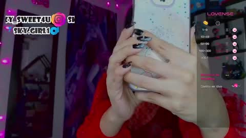 Snapshot of skylady05 chatting on April 27, 1:03 am millie online show from April 27, 1:03 am
