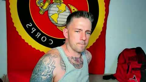 Snapshot of skylarrgrey chatting on June 2, 4:36 am SkylarGrey online show from June 2, 4:36 am