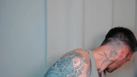 Snapshot of skylarrgrey chatting on June 8, 12:03 am SkylarGrey online show from June 8, 12:03 am