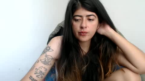 Snapshot of skyler1195 chatting on July 2, 4:35 pm Skyler online show from July 2, 4:35 pm