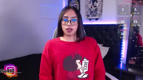 Snapshot of skyler__blue4 chatting on October 12, 10:42 pm blue online show from October 12, 10:42 pm