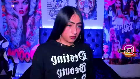 blue online show from March 20, 12:37 am