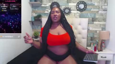 Snapshot of skyler_naomi chatting on June 10, 3:11 pm skyler_naomi online show from June 10, 3:11 pm
