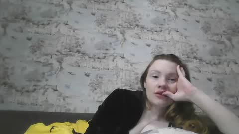 Skyler online show from February 23, 3:45 am