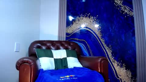 Snapshot of skyler_wild chatting on June 10, 12:00 am Skyler online show from June 10, 12:00 am