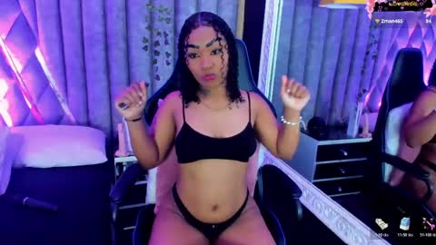 skylerbloom online show from May 13, 8:49 pm