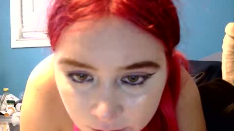 skylerrayy online show from November 9, 6:33 am