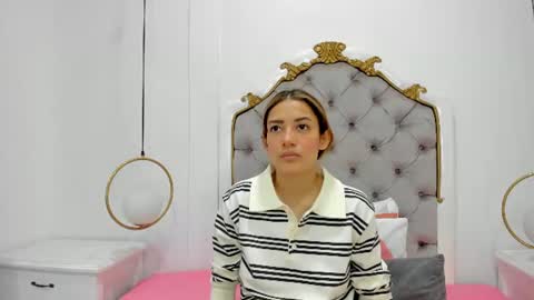 Snapshot of skylerwhite02 chatting on June 21, 3:31 am Skyler online show from June 21, 3:31 am