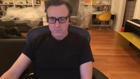 Snapshot of skyline3371 chatting on December 4, 8:01 am Skyline3371 online show from December 4, 8:01 am