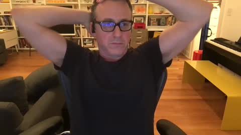 Snapshot of skyline3371 chatting on December 16, 6:10 am Skyline3371 online show from December 16, 6:10 am