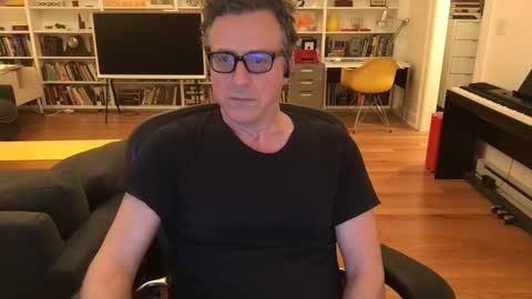 Snapshot of skyline3371 chatting on February 24, 7:44 am Skyline3371 online show from February 24, 7:44 am