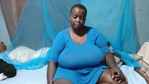 sheliah online show from February 12, 3:18 am