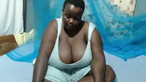Snapshot of skylla07 chatting on May 16, 10:47 am sheliah online show from May 16, 10:47 am