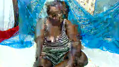 Snapshot of skylla07 chatting on June 6, 5:12 am sheliah online show from June 6, 5:12 am