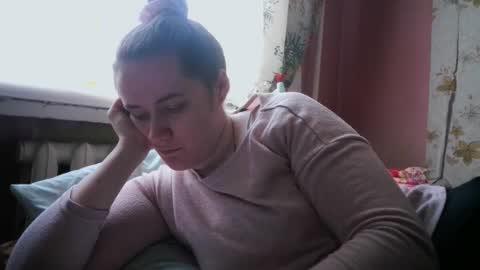 skyressie333 online show from February 3, 7:51 am