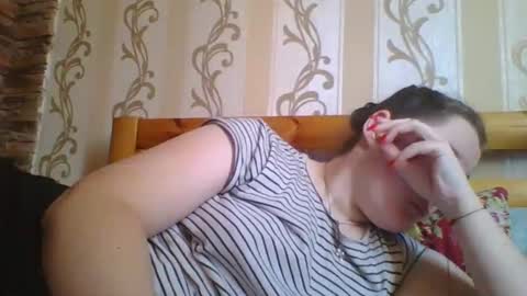 skyressie333 online show from February 4, 6:08 am