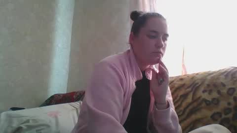 Snapshot of skyressie333 chatting on May 21, 6:20 am skyressie333 online show from May 21, 6:20 am