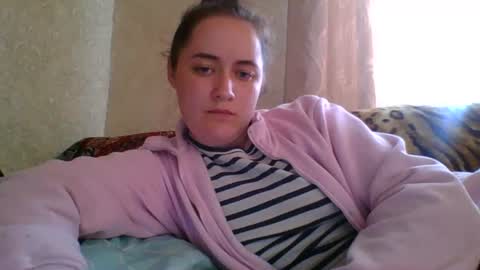 Snapshot of skyressie333 chatting on June 17, 10:39 am skyressie333 online show from June 17, 10:39 am