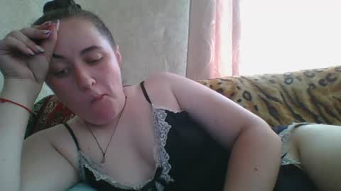 Snapshot of skyressie333 chatting on June 25, 9:36 am skyressie333 online show from June 25, 9:36 am
