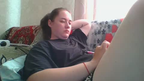 Snapshot of skyressie333 chatting on July 15, 6:18 am skyressie333 online show from July 15, 6:18 am
