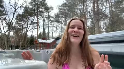 Snapshot of skywinters chatting on February 28, 4:20 pm Sky Winters online show from February 28, 4:20 pm