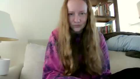 Snapshot of skywinters chatting on September 30, 4:23 pm Sky Winters online show from September 30, 4:23 pm