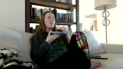 Snapshot of skywinters chatting on October 19, 3:01 pm Sky Winters online show from October 19, 3:01 pm