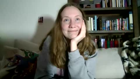 Snapshot of skywinters chatting on May 22, 12:18 am Sky Winters online show from May 22, 12:18 am
