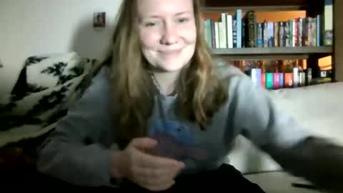 Snapshot of skywinters chatting on May 31, 1:14 am Sky Winters online show from May 31, 1:14 am