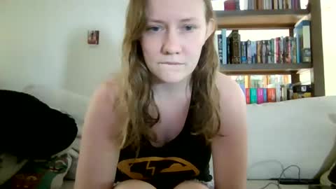 Snapshot of skywinters chatting on June 1, 5:47 pm Sky Winters online show from June 1, 5:47 pm