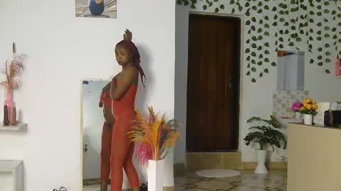 Snapshot of skyy_brown chatting on June 5, 1:34 am Bella online show from June 5, 1:34 am